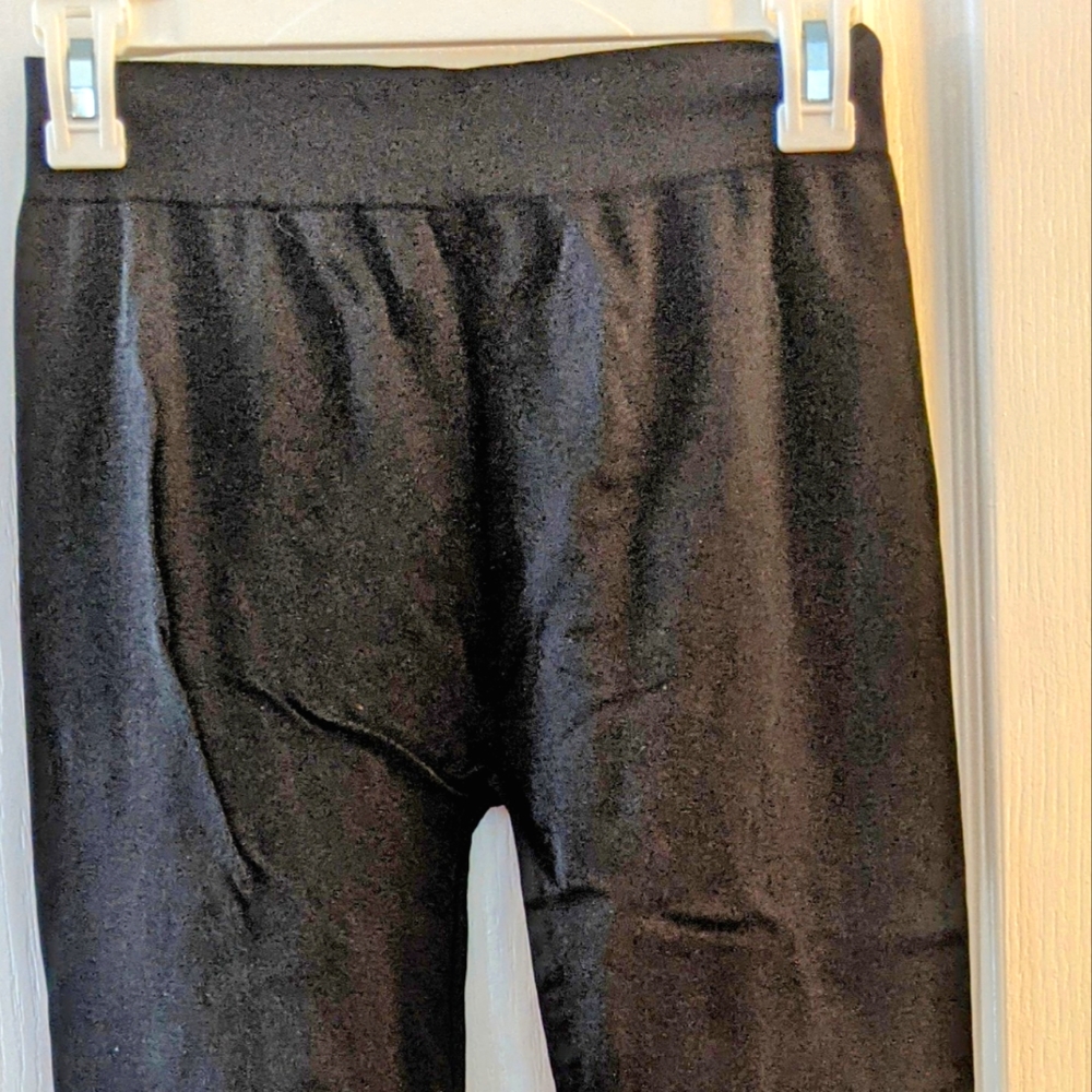 Ladies black leggings